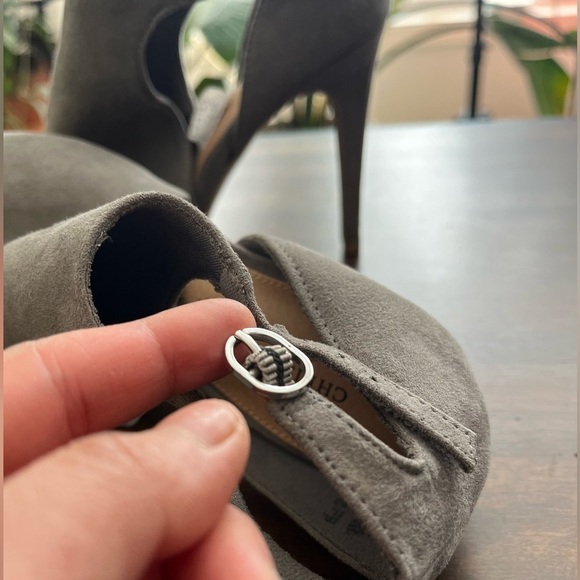 CHRISTIAN Soriano high heels, perfect condition - Picture 7 of 11